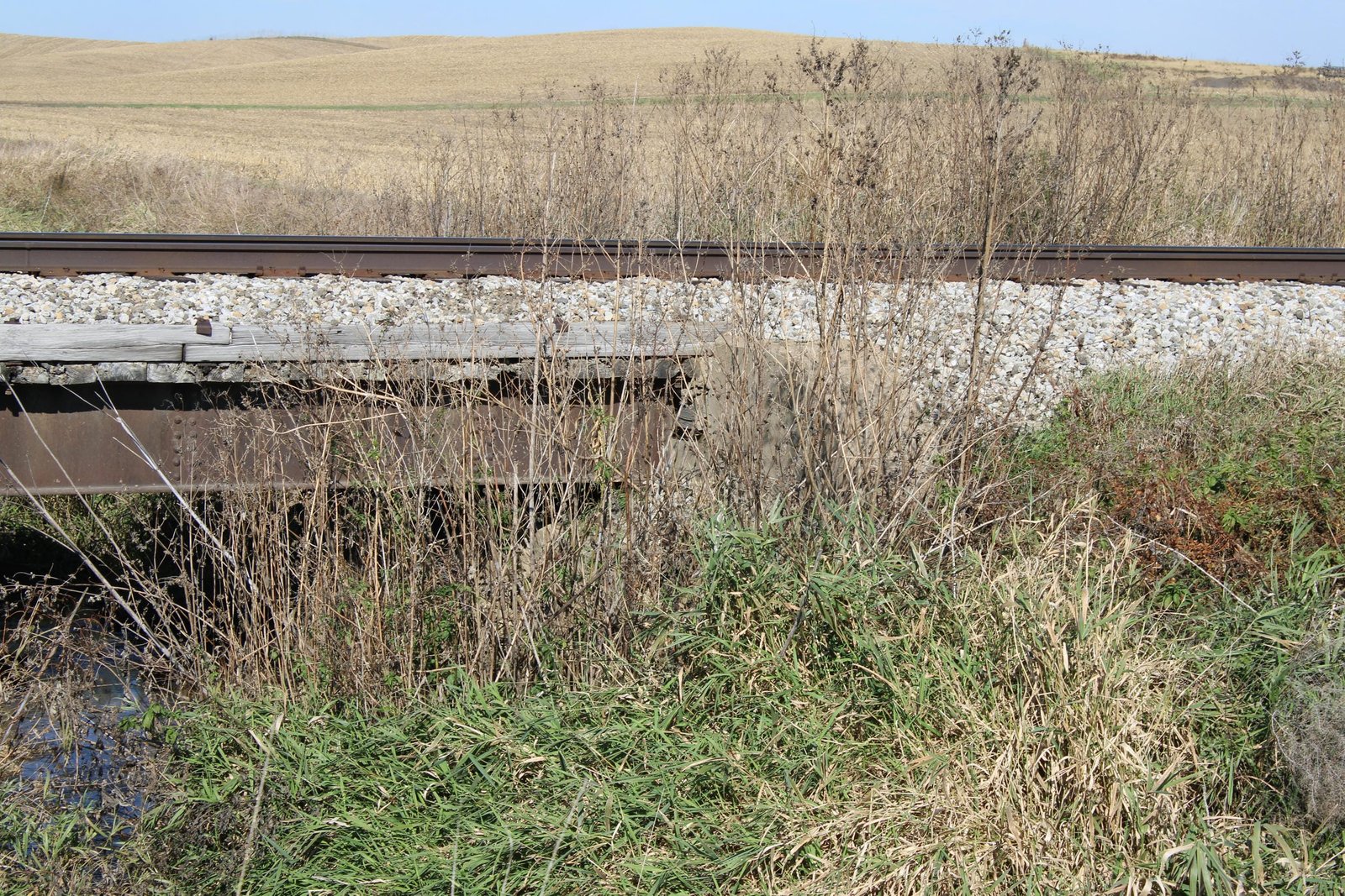 East abutment